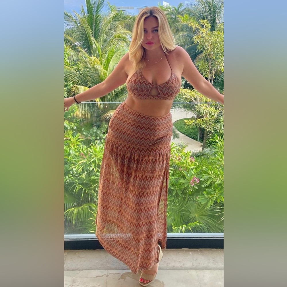 Two Piece Set